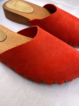 Closy Candy Red Clogs for Fashionable Feet