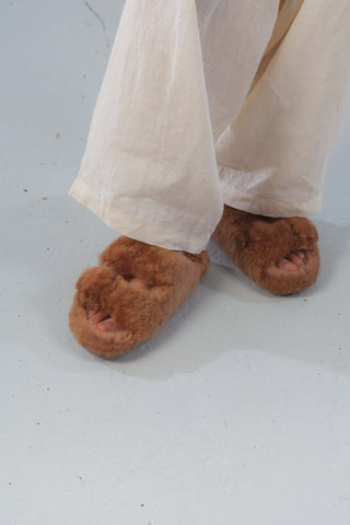 Flauschige Slippers – ByAdushka