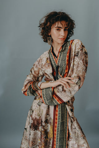 Belle Ikat Mairik Kimono