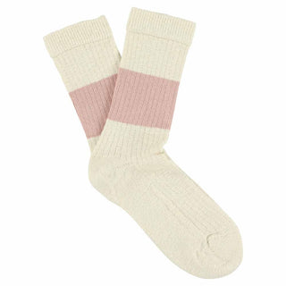 Escuyer's band socks definitely deserve a place outside of the tennis courts. They're handcrafted at a great family-owned factory in Italy from long staple combed cotton yarns and they feature a ribbed finish. This model comes with a pink colored band.