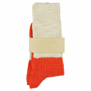 Escuyer's melange blend socks are manufactured at a great family-owned factory in Portugal from long staple combed cotton twisted yarns giving them a soft touch and vintage look. 